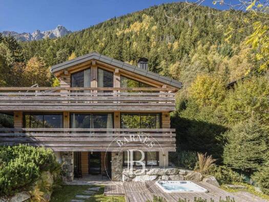 Haus zum Kauf 12.390.000 € 551 m² 1.465 m² Grundstück La Tour-Argentière-Les Praz Chamonix-Mont-Blanc 74400