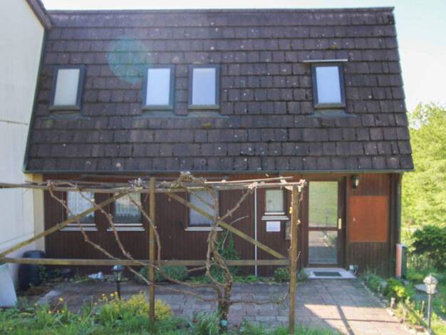 Reihenendhaus zum Kauf 220.000 € 4 Zimmer 134,2 m² 583,2 m² Grundstück Oberwaldach Waldachtal 72178