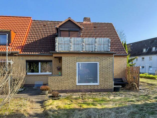 Doppelhaushälfte zum Kauf 195.000 € 4 Zimmer 82 m² 438 m² Grundstück Eutin 23701