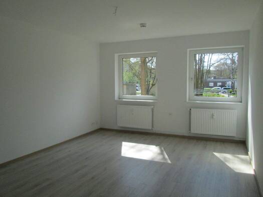 Wohnung zur Miete 356 € 2 Zimmer 59,7 m² EG Fischerstraße 5 Lebenstedt Salzgitter 38226