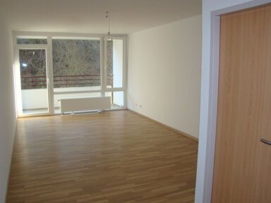 Wohnung zur Miete 515 € 1 Zimmer 36 m² 1. Geschoss frei ab 15.10.2024 Am Schenkenfeld 23a Veitshöchheim Veitshöchheim 97209