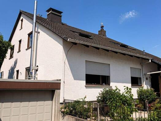 Mehrfamilienhaus zum Kauf 679.000 € 8 Zimmer 234 m² 557 m² Grundstück frei ab sofort Langenhain Hofheim am Taunus 65719