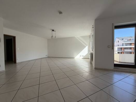 Wohnung zur Miete 1.250 € 3 Zimmer 98 m² Erlangen-Süd Erlangen 91052