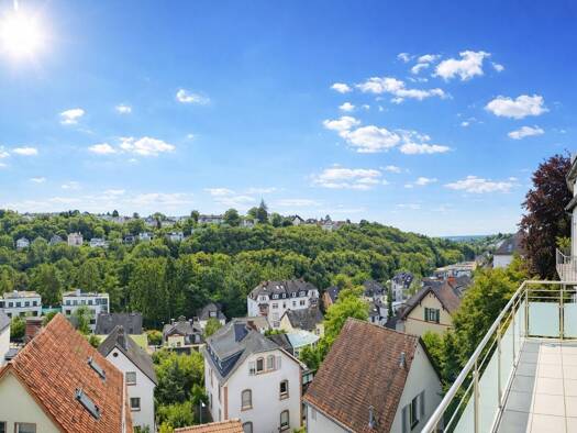 Einfamilienhaus zum Kauf 800.000 € 8 Zimmer 155 m² 379 m² Grundstück Sonnenberg Nordost 65193