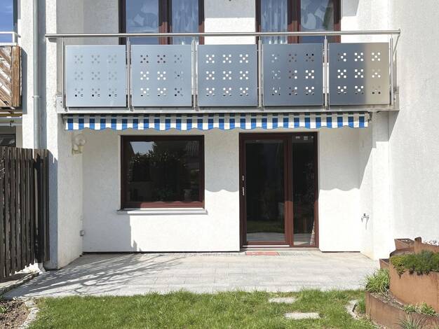 Reihenmittelhaus zum Kauf 530.000 € 5,5 Zimmer 134,8 m² 189 m² Grundstück frei ab 01.09.2026 Renningen 71272