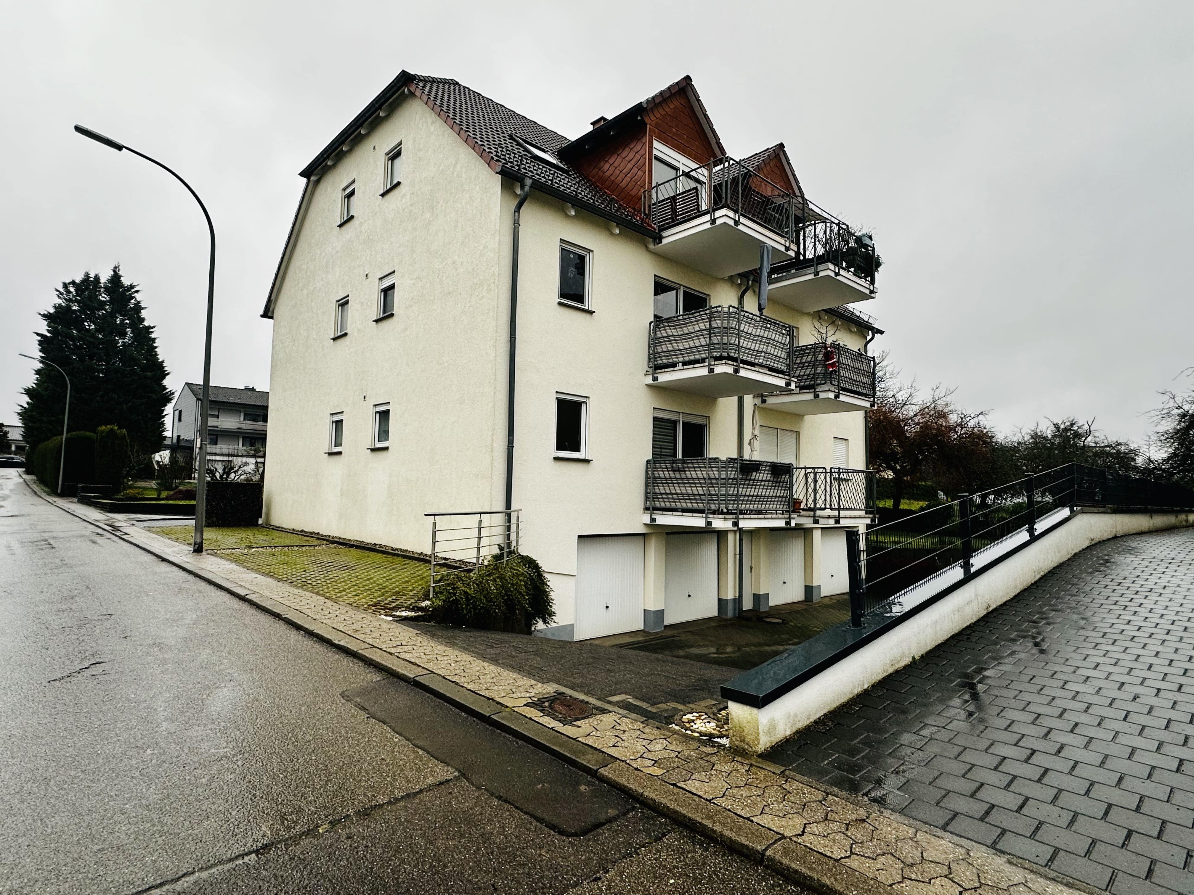 Wohnung zur Miete 460 € 2 Zimmer 49 m²<br/>Wohnfläche Bischmisheim Saarbrücken 66132