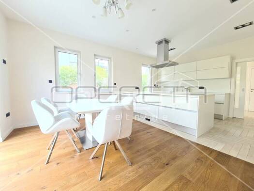 Haus zum Kauf 685.000 € 6 Zimmer 323 m² Blato