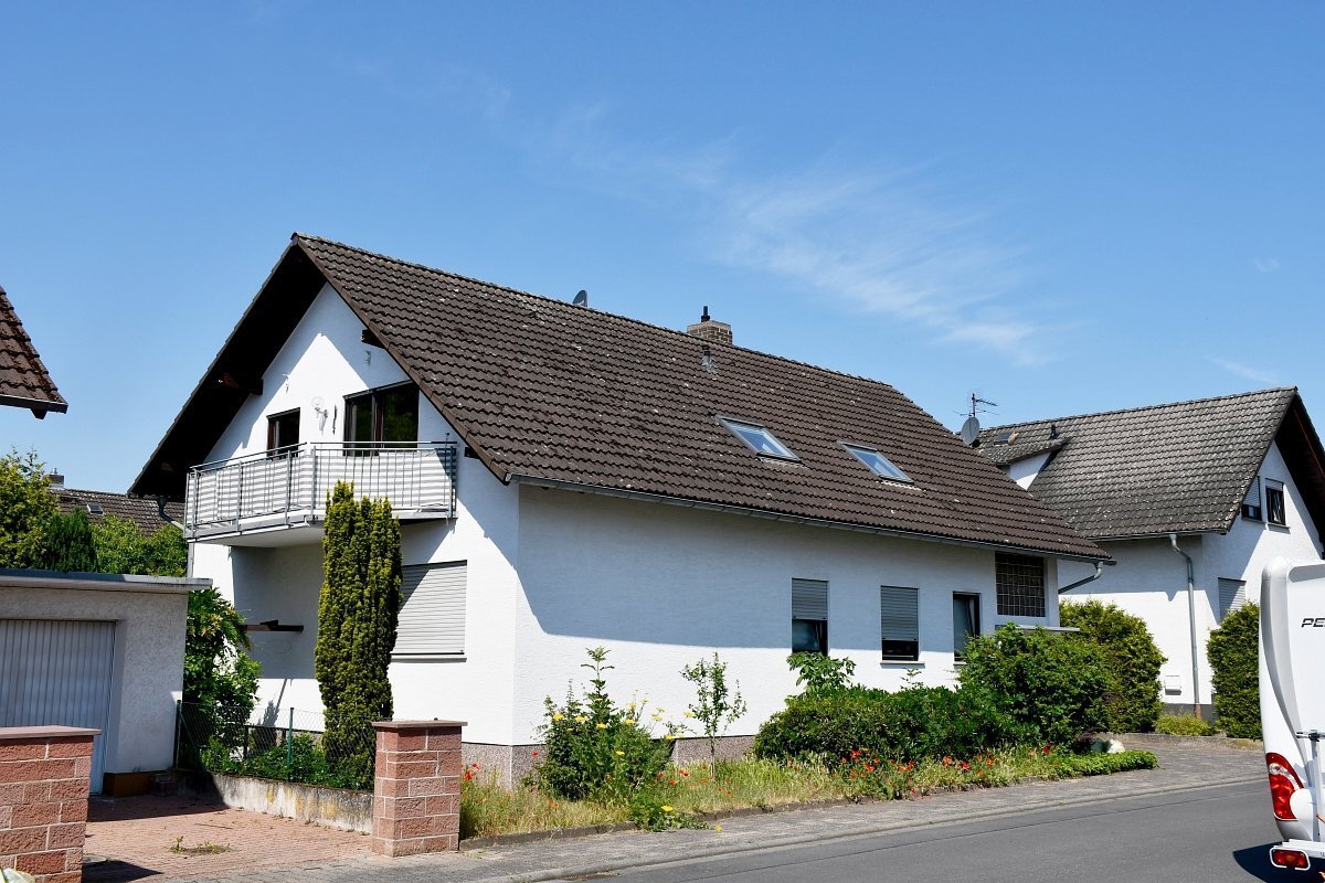 Einfamilienhaus zum Kauf 550.000 € 8 Zimmer 180 m²<br/>Wohnfläche 576 m²<br/>Grundstück Hergershausen Babenhausen 64832