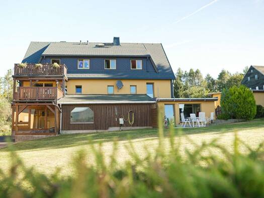 Mehrfamilienhaus zum Kauf 220.000 € 8 Zimmer 160 m² 1.000 m² Grundstück Deutschneudorf Deutschneudorf 09548