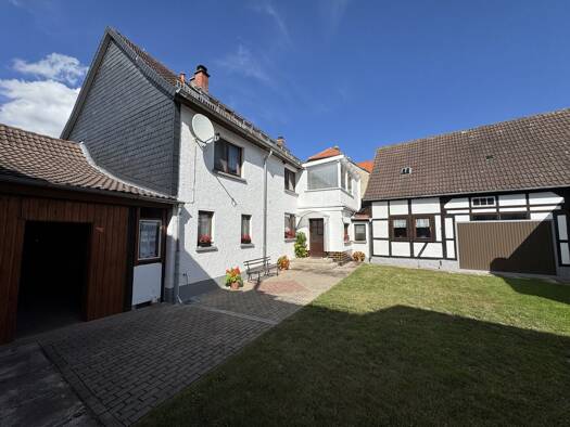 Einfamilienhaus zum Kauf 170.000 € 11 Zimmer 240 m² 726 m² Grundstück Behringen Hörselberg-Hainich 99820