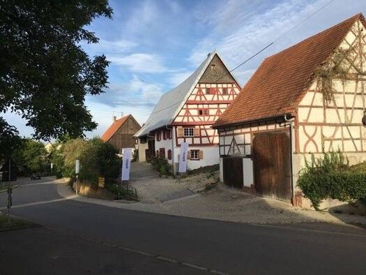 Haus zum Kauf 595.000 € 4 Zimmer 120 m² 4.200 m² Grundstück frei ab 01.04.2026 Öfingen Bad Dürrheim 78073