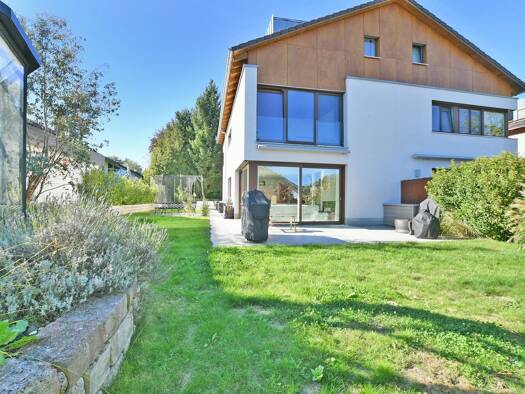 Doppelhaushälfte zur Miete 3.980 € 7 Zimmer 217 m² 402 m² Grundstück frei ab 01.12.2026 Baierbrunn Baierbrunn 82065