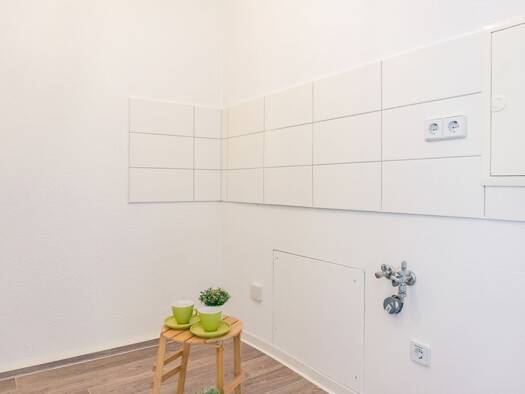 Wohnung zur Miete 260 € 2 Zimmer 41,2 m² 1. Geschoss frei ab 01.12.2026 Marie-Tilch-Straße 38 Hutholz Hutholz 09123