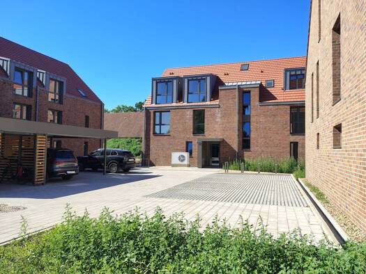 Wohnung zur Miete 850 € 2 Zimmer 63 m² Geschoss 1/3 frei ab sofort Großburgwedel Burgwedel 30938
