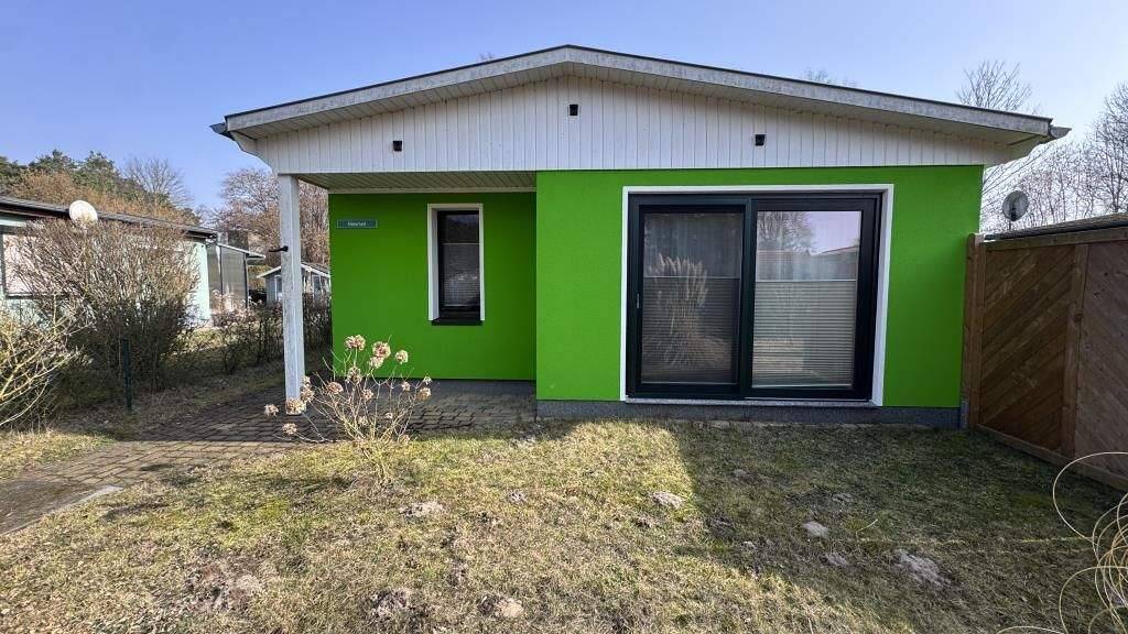 Einfamilienhaus zum Kauf 95.000 € 2 Zimmer 48 m² 568 m² Grundstück frei ab sofort Bungalowsiedlung Alter Sportplatz 3 Neukalen 17154