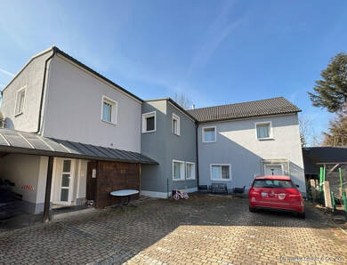 Mehrfamilienhaus zum Kauf 193.000 € 9 Zimmer 217 m² 700 m² Grundstück Röslau Röslau 95195