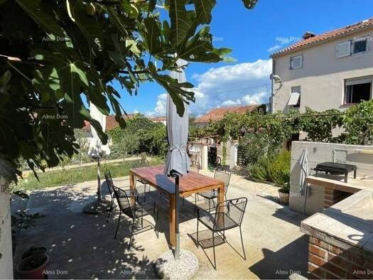 Haus zum Kauf 760.000 € 7 Zimmer 166 m² Medulin