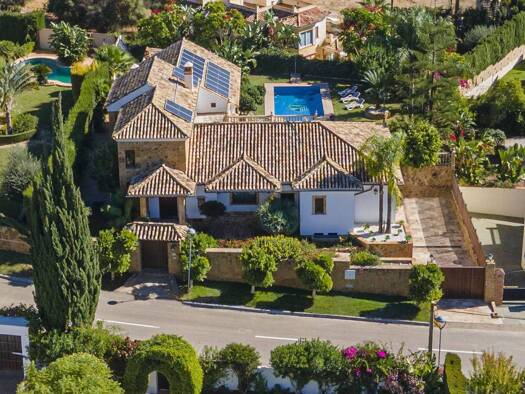 Chalet zum Kauf 1.550.000 € 5 Zimmer 540 m² 1.198 m² Grundstück Mijas 29649