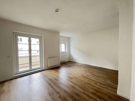 Wohnung zur Miete 399 € 2 Zimmer 61 m² 3 Geschosse frei ab sofort Grenzgraben 21 Bernsdorf Chemnitz 09126