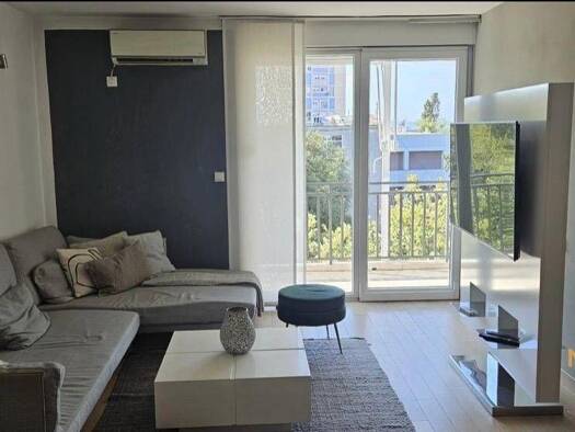Wohnung zur Miete 1.200 € 2 Zimmer 72 m² Geschoss 3/4 Split 21000