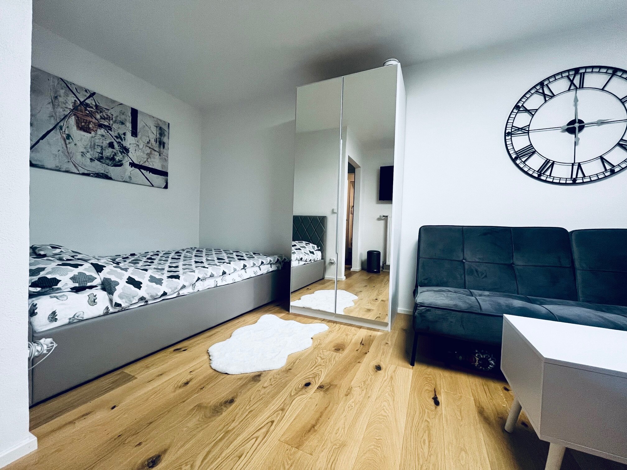 Studio zur Miete 1.300 € 1 Zimmer 25 m²<br/>Wohnfläche 2.<br/>Geschoss ab sofort<br/>Verfügbarkeit Buschingstraße Parkstadt München 81677