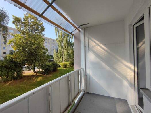 Wohnung zur Miete 268 € 2 Zimmer 48,6 m² EG frei ab 01.04.2026 Dietrich-Bonhoeffer-Straße 44 Zeitz 06712