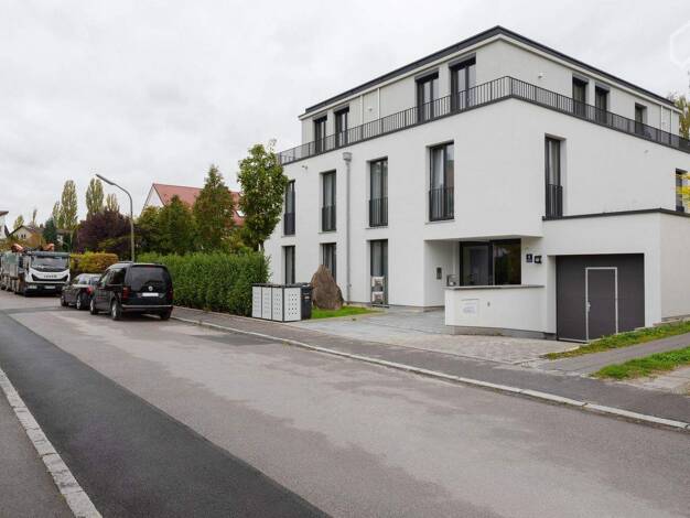 Studio zur Miete Wohnen auf Zeit 1.690 € 1 Zimmer 27 m² frei ab 01.07.2026 Bogenhausen München 81927