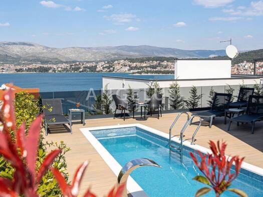 Einfamilienhaus zum Kauf - Erstbezug 750.000 € 4 Zimmer 282 m² Trogir 21220