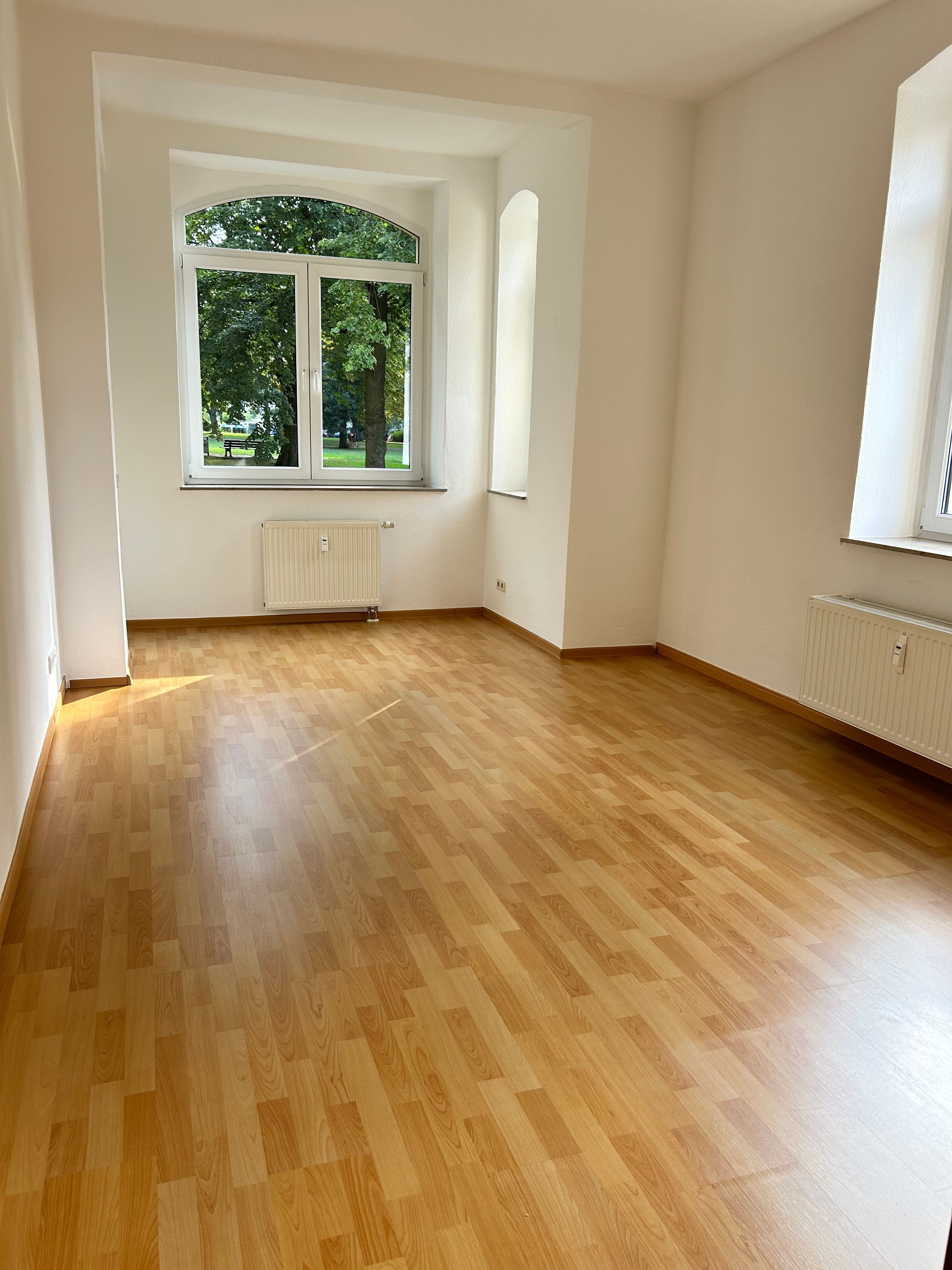 Wohnung zur Miete 600 € 3 Zimmer 88 m²<br/>Wohnfläche EG<br/>Geschoss ab sofort<br/>Verfügbarkeit Luisenplatz 9 Schloßchemnitz 026 Chemnitz 09113