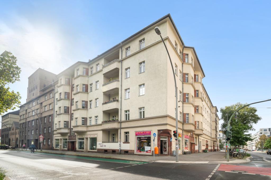 Wohnung zum Kauf provisionsfrei 194.000 € 2 Zimmer 63,7 m²<br/>Wohnfläche 3.<br/>Geschoss Stahlheimer Straße 3 Prenzlauer Berg Berlin 10439