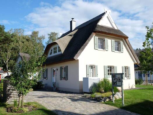 Haus zum Kauf 779.000 € 4 Zimmer 114 m² 461 m² Grundstück Am Dünenwald 35 Glowe 18551