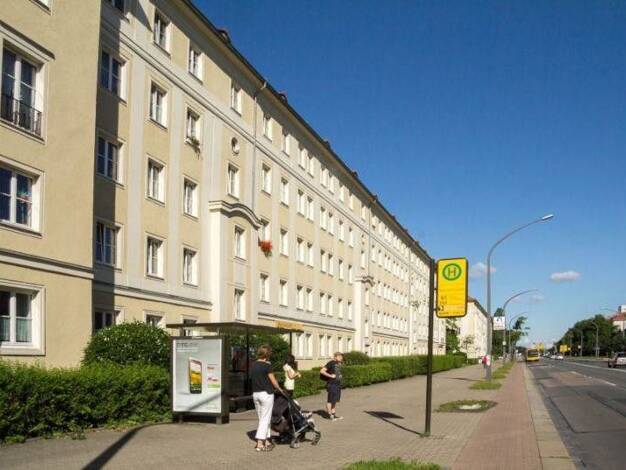 Wohnung zur Miete 504 € 3 Zimmer 63 m² 2. Geschoss frei ab 05.09.2026 Nürnberger Straße 24 Südvorstadt-West Ortsamtsbereich Plauen 01187