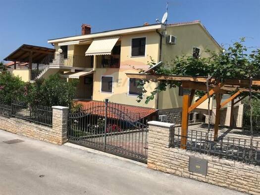 Einfamilienhaus zum Kauf 950.000 € 14 Zimmer 450 m² 1.019 m² Grundstück Medulin 52203
