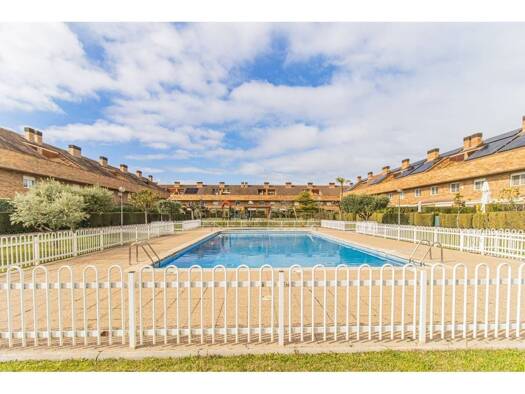 Chalet zum Kauf 679.000 € 4 Zimmer 292 m² Saragossa 50011