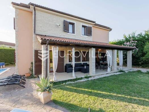 Haus zur Miete 2.900 € 4 Zimmer 200 m² Stokovci Svetvinčenat