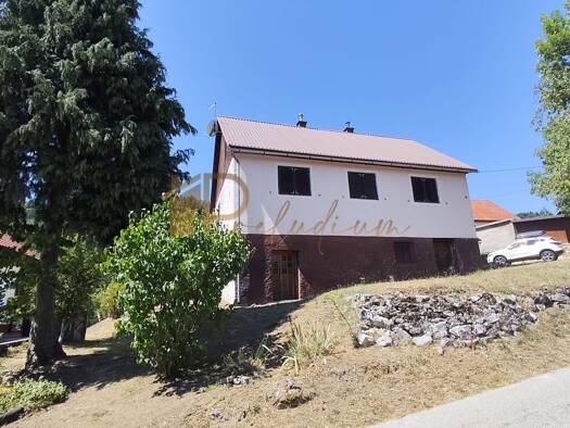 Einfamilienhaus zum Kauf 107.500 € 5 Zimmer 2.300 m² Grundstück Vrbovsko 51326