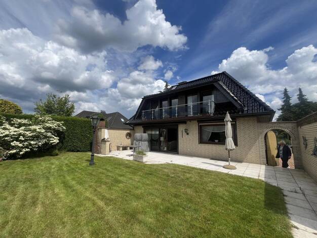 Einfamilienhaus zum Kauf provisionsfrei 879.000 € 5 Zimmer 130 m² 750 m² Grundstück Ellerbek 25474