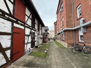 Wohnung zum Kauf 63.000 € 5 Zimmer 87,4 m² Hoyersburger Straße 11 Salzwedel Salzwedel 29410
