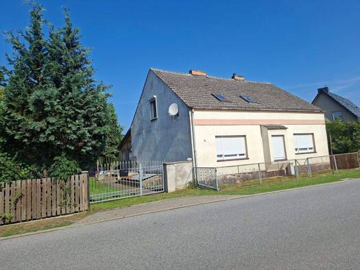 Einfamilienhaus zum Kauf 230.000 € 4,5 Zimmer 140 m² 1.025 m² Grundstück frei ab sofort Selchower Dorfstraße 14 Selchow Storkow (Mark) 15859
