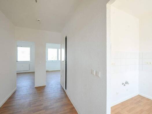 Wohnung zur Miete 400 € 3 Zimmer 57,2 m² 2. Geschoss frei ab 01.02.2026 Zapfenweg 23 Heide Nord Halle 06120
