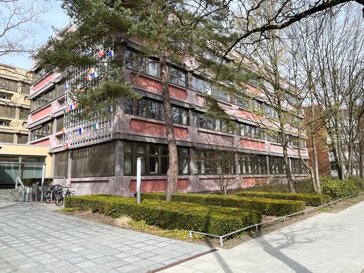 Bürogebäude zur Miete provisionsfrei 11,19 € 2.303,6 m²<br/>Bürofläche ab 575 m²<br/>Teilbarkeit Langenhorn Hamburg 22415