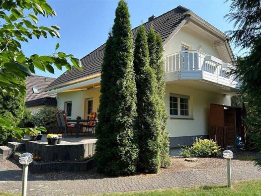 Einfamilienhaus zum Kauf 330.000 € 6 Zimmer 160 m² 820 m² Grundstück Jüdenberg Gräfenhainichen 06773