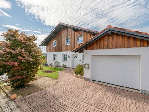 Einfamilienhaus zum Kauf 800.000 € 5 Zimmer 198 m² 966 m² Grundstück Kirchberg Eggenfelden 84307