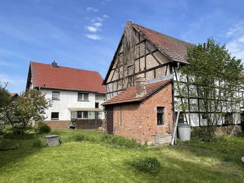 Mehrfamilienhaus zum Kauf 230.000 € 7 Zimmer 130 m²<br/>Wohnfläche 780 m²<br/>Grundstück ab sofort<br/>Verfügbarkeit Neudietendorf Nesse-Apfelstädt 99192