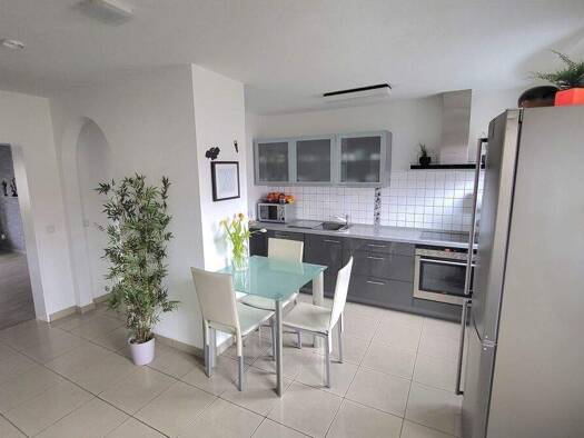 Wohnung zum Kauf 330.000 € 3 Zimmer 86 m² 1. Geschoss Pfuhl Neu-Ulm 89233