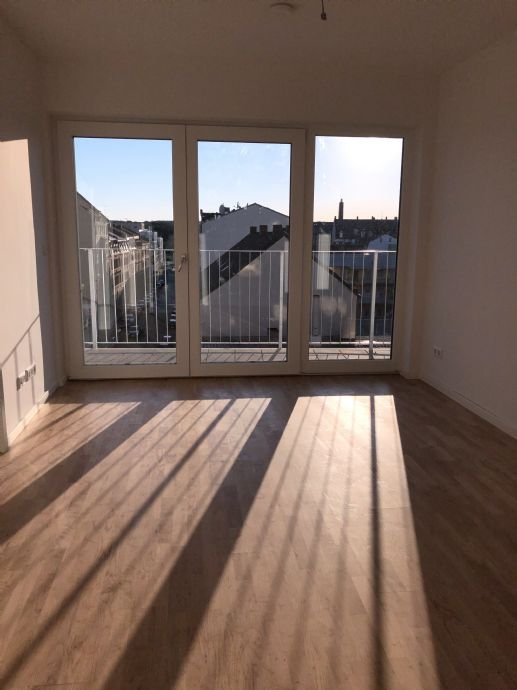 Studio zur Miete 600 € 2 Zimmer 42 m²<br/>Wohnfläche 5.<br/>Geschoss 01.03.2025<br/>Verfügbarkeit Südstadt 31 Fürth 90763