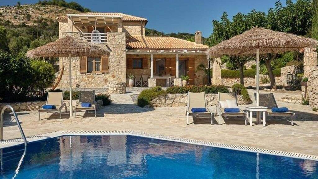 Haus zum Kauf 1.600.000 € 8 Zimmer 280 m² 4.000 m² Grundstück Agios Nicholas