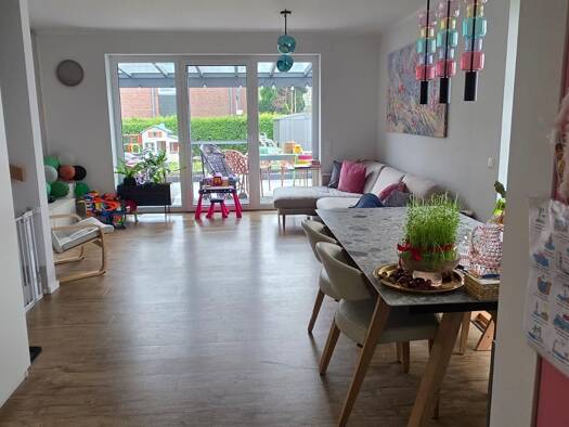 Doppelhaushälfte zur Miete 2.400 € 6 Zimmer 195 m² 350 m² Grundstück frei ab 01.09.2026 Harksheide Norderstedt 22850