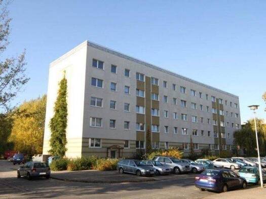Wohnung zur Miete 299 € 2 Zimmer 46,2 m² 4. Geschoss Albert-Schweitzer-Straße 2 Oststadt Neubrandenburg 17036