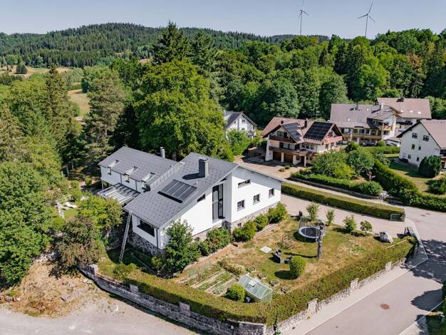 Villa zum Kauf 1.300.000 € 7 Zimmer 360 m² 3.200 m² Grundstück Häusern 79837